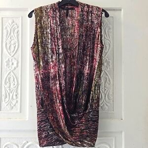 BCBG Printed Sleeveless Blouse Size Small